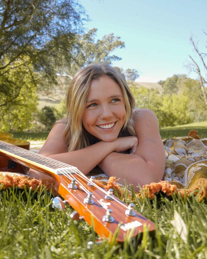 Jess Crossman — artist photo